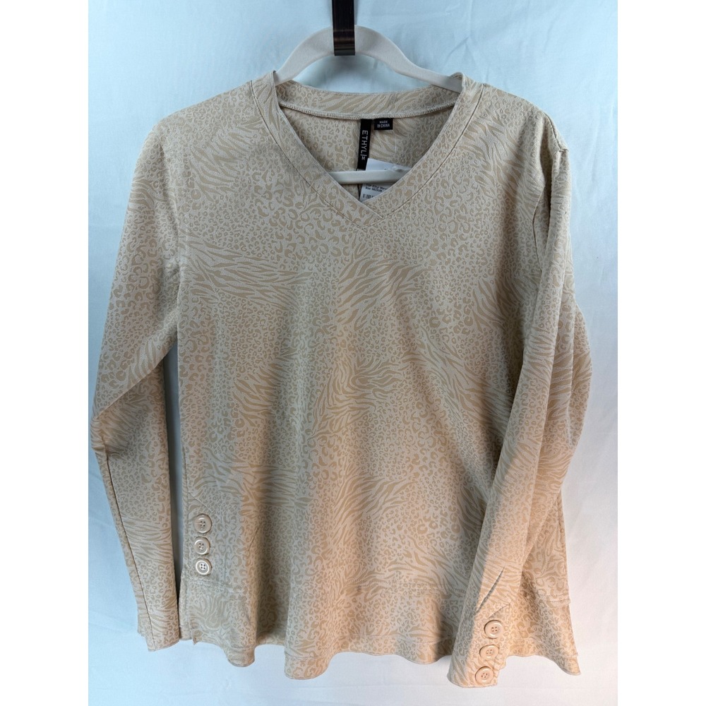 Ethyl Marvelous Sueded Tan Animal Print V-Neck Long Sleeve Top Medium 2235TAN